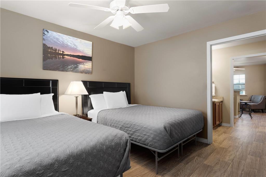 Eagle'S Den Suites Andrews A Travelodge By Wyndham Chambre photo